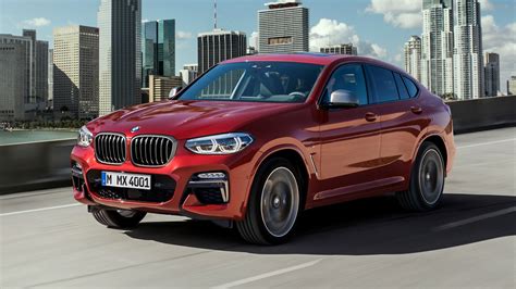 BMW X4 Boot Space Dimensions & Luggage Capacity photo
