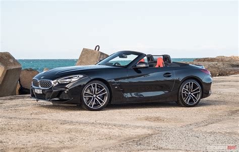BMW Z4 Sport Boot Space Dimensions & Luggage Capacity