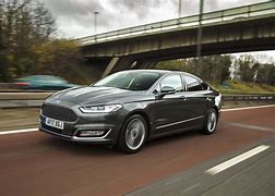 Ford Mondeo 2 Hybrid Powershift Boot Space Dimensions & Luggage Capacity