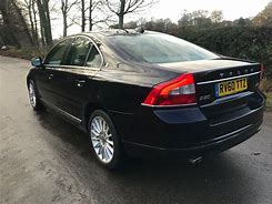 Volvo S60 D5 Suum 2.4 Boot Space Dimensions & Luggage Capacity photo