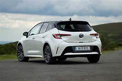 Toyota Corolla 1.8 Hybrid Boot Space Dimensions & Luggage Capacity