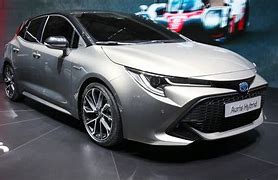 Toyota Corolla 2.0 Hybrid Boot Space Dimensions & Luggage Capacity